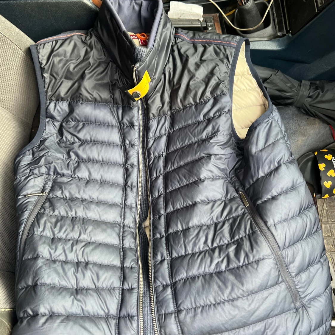 Mörkblå dunväst från Parajumpers L