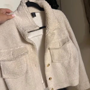  teddyjacka från SHEIN - Teddyjacka 