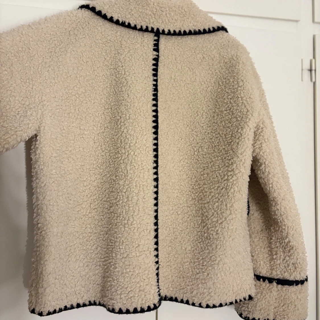 Beige teddyjacka från Object, stl 38 - 2