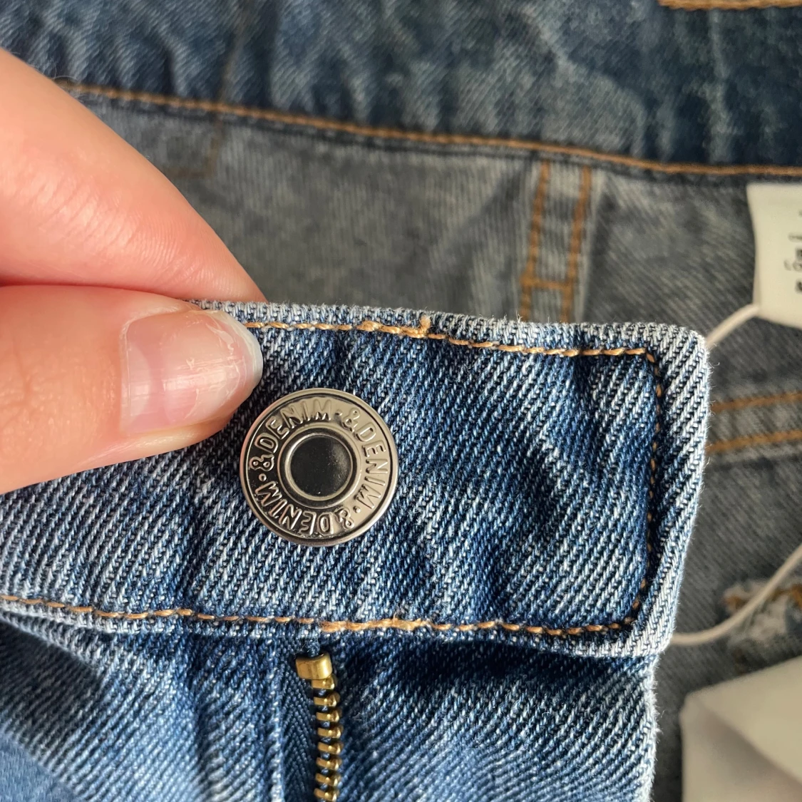 Baggy blå jeans från &Denim, strl 34 - 2