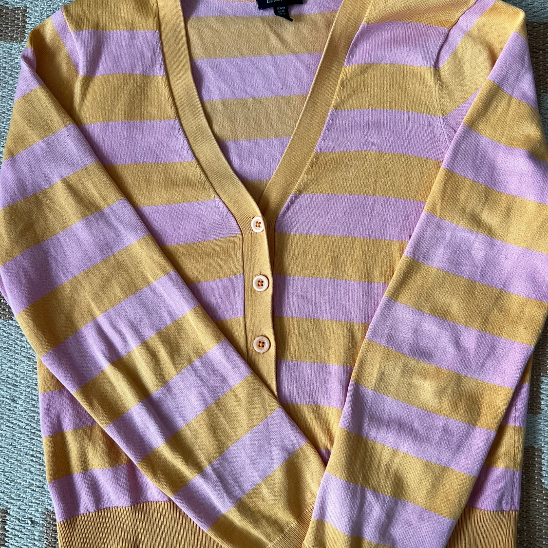 Randig kofta i gult och lila från Gant - 3