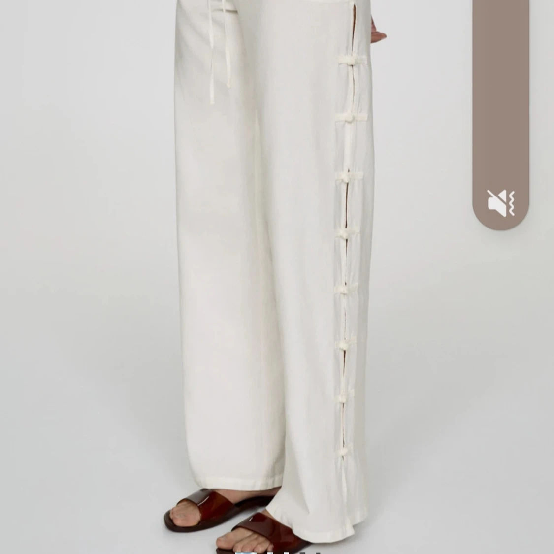 Vita linnebyxor med knyt och slits från mango - 1