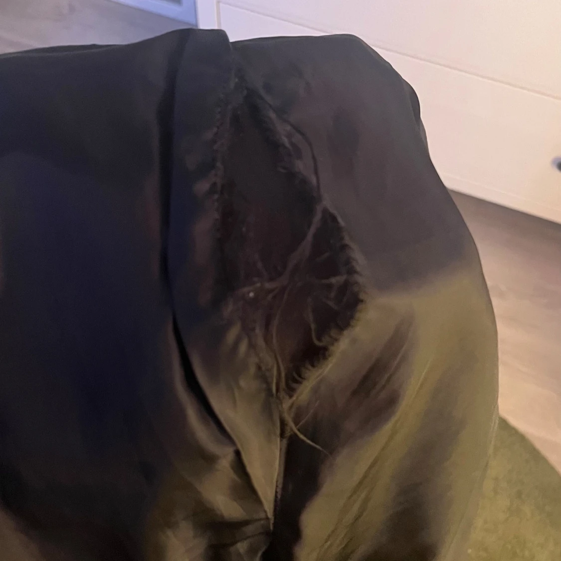 Svart skinnjacka med dragkedjor - 4