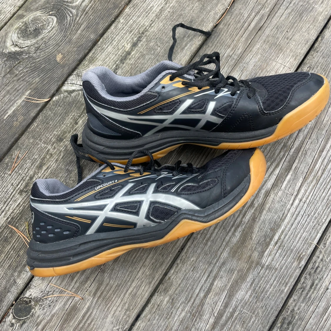 Svarta Asics Upcourt 4 sneakers - 2