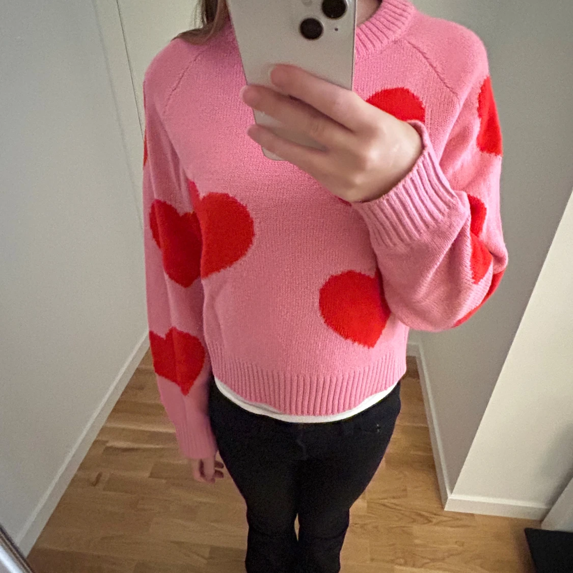 Rosa stickad tröja med hjärtan H&M