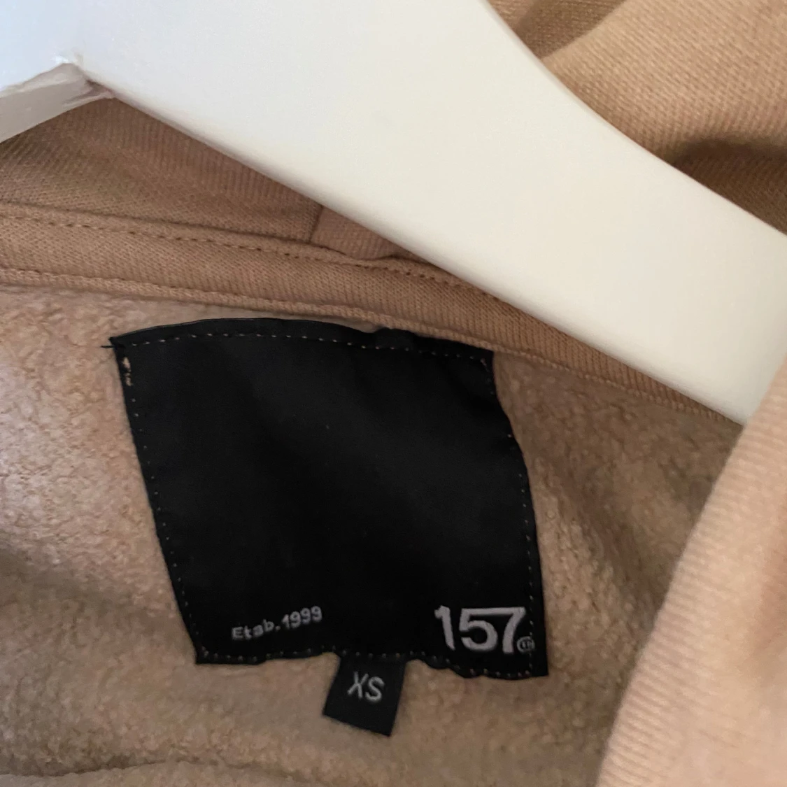 Beige hoodie från 157 XS - 2