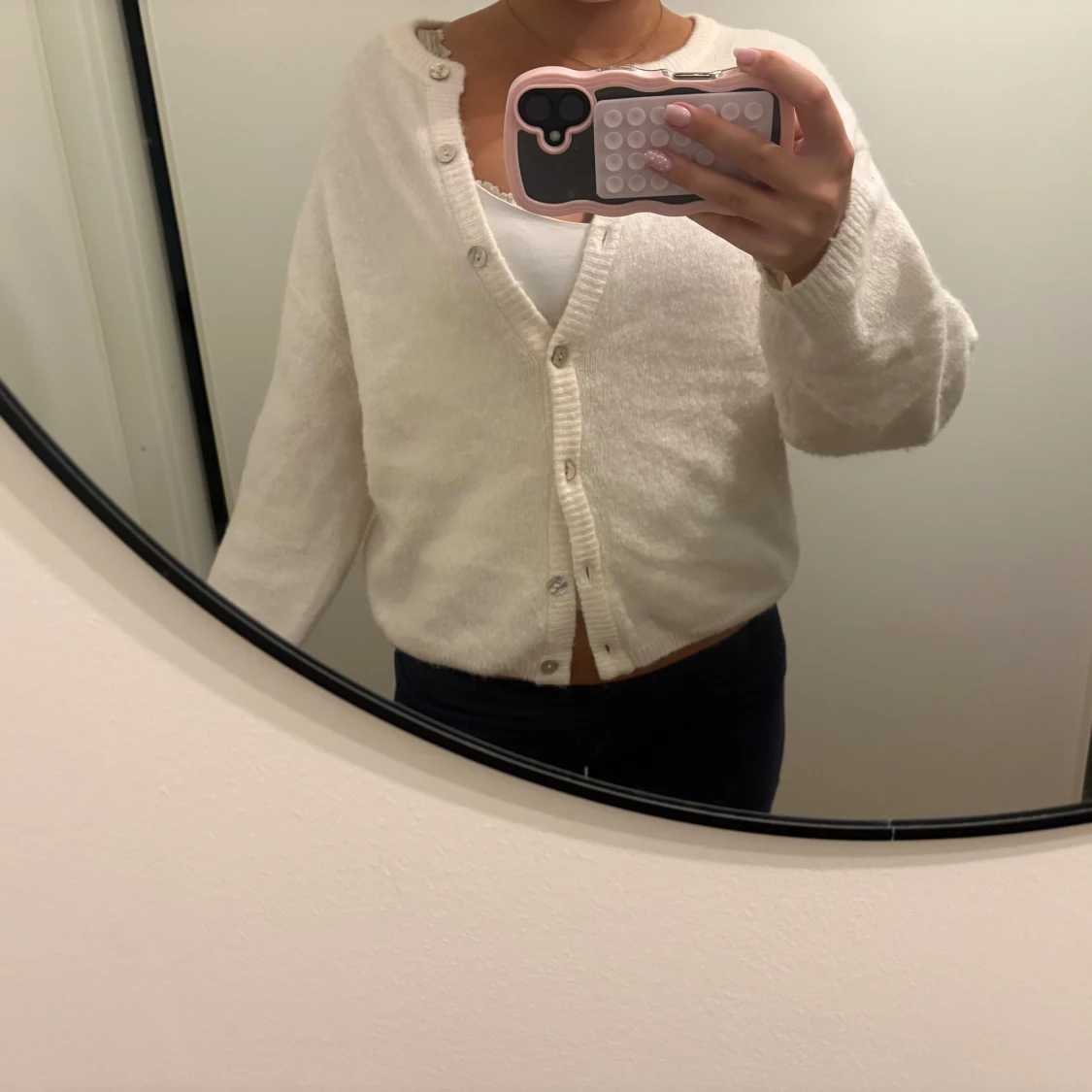 Vit stickad kofta  - 1