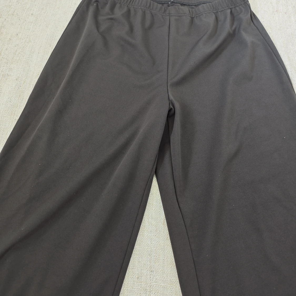 Svarta wide byxor i polyester XXL - 1