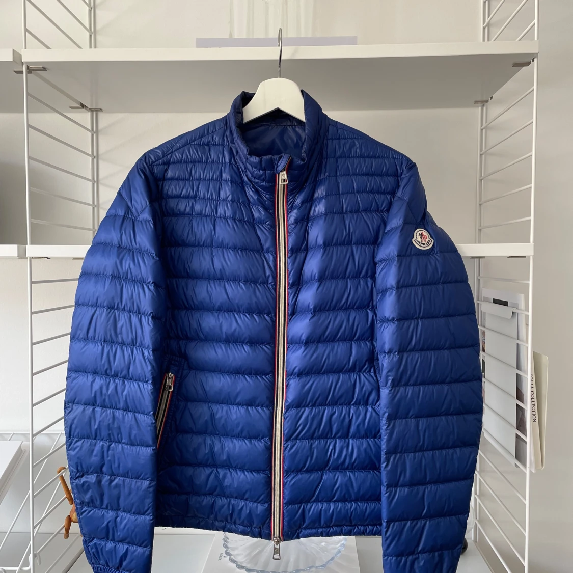 Blå dunjacka från Moncler