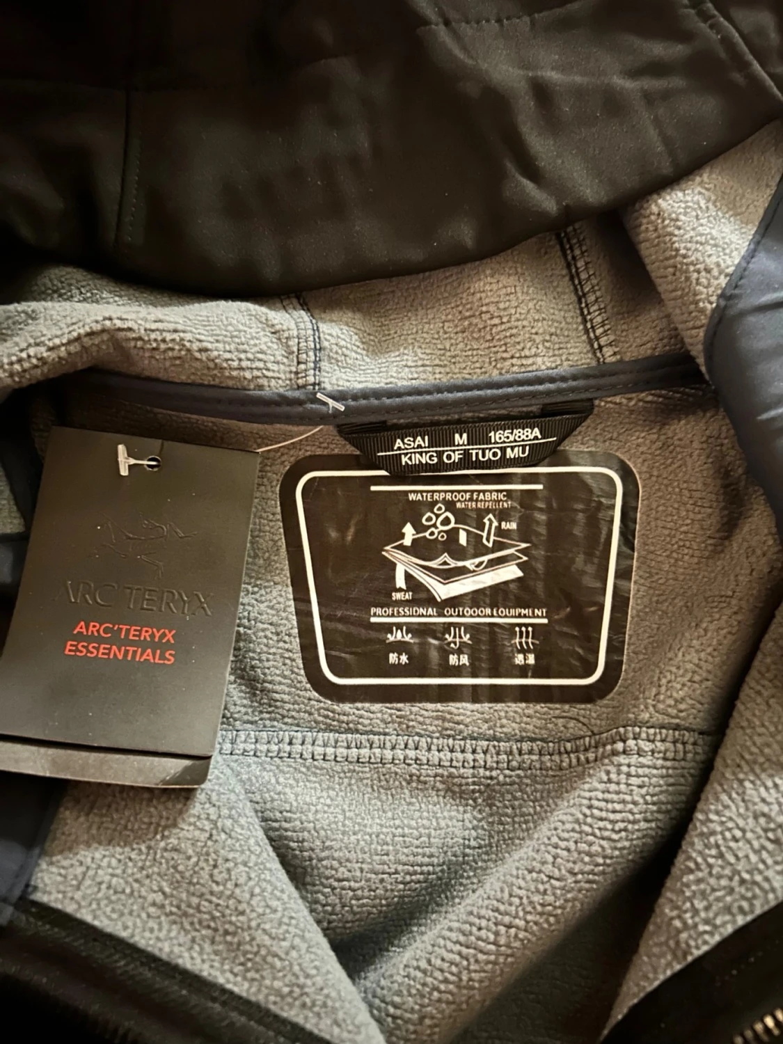 Svart vindjacka från Arcteryx  - 3