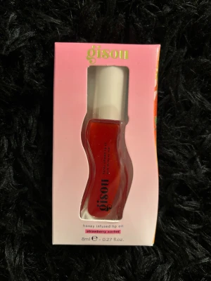 Gisou Lip Oil Strawberry - Helt nytt och oanvänd.