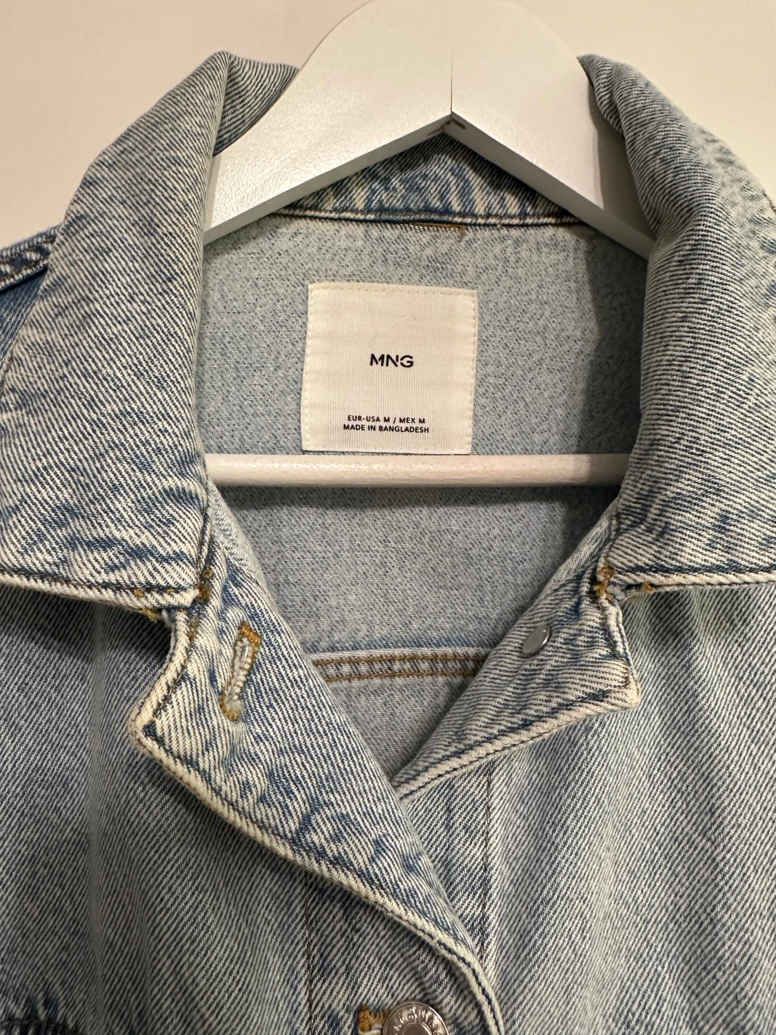 Ljusblå croppad jeansjacka från mango stl m  - 2