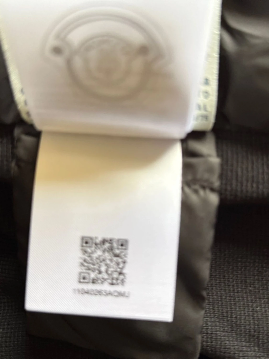 Svart cardigan med luva från Moncler - 4