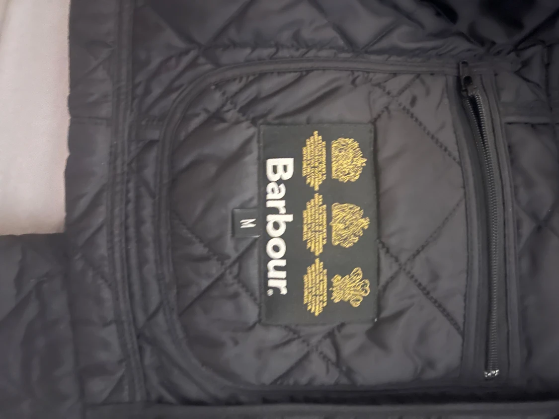 Svart quiltad jacka från Barbour - 2