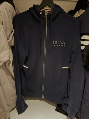 Boss kofta - Boss kofta i bra skick väldigt sällsynt, säljs inte längre