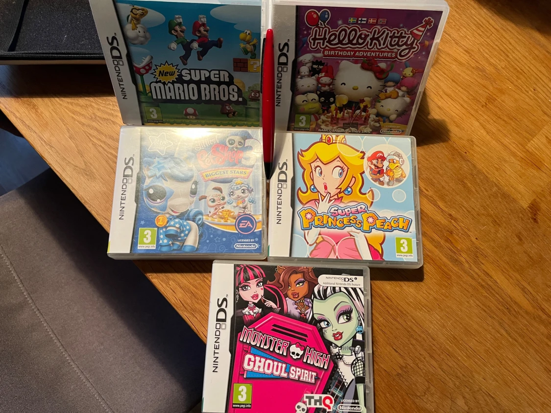 Nintendo Ds red xl - 2