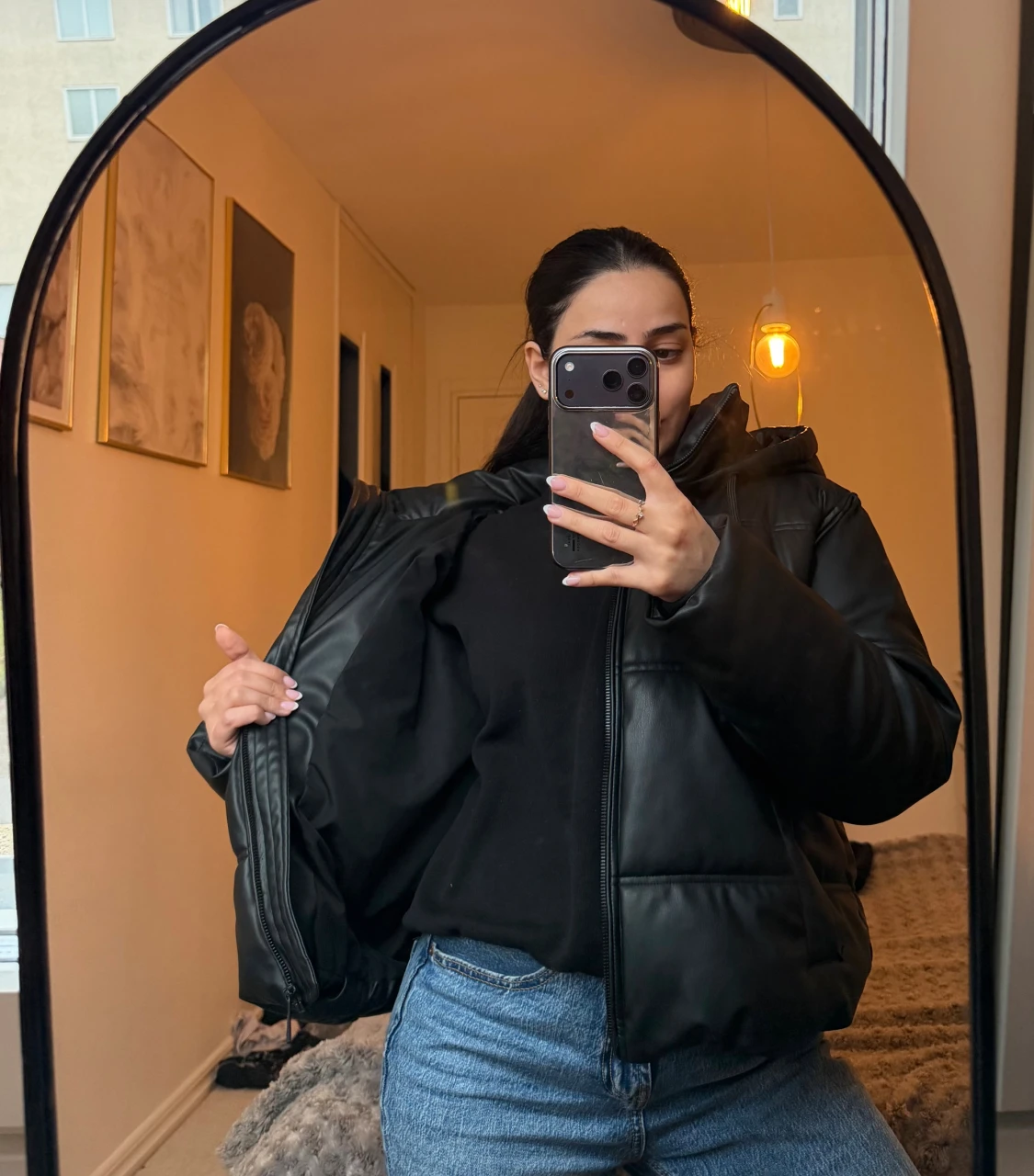 Svart pufferjacka från Zara XS - 1