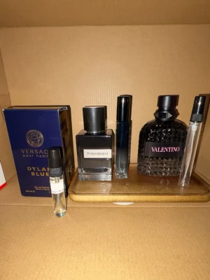 3x bundle - Samples av tre trendiga herrparfymer: Versace Dylan blue (5ml), YSL Y EdP (10ml), Valentino Uomo Born in Roma EdT (10ml)