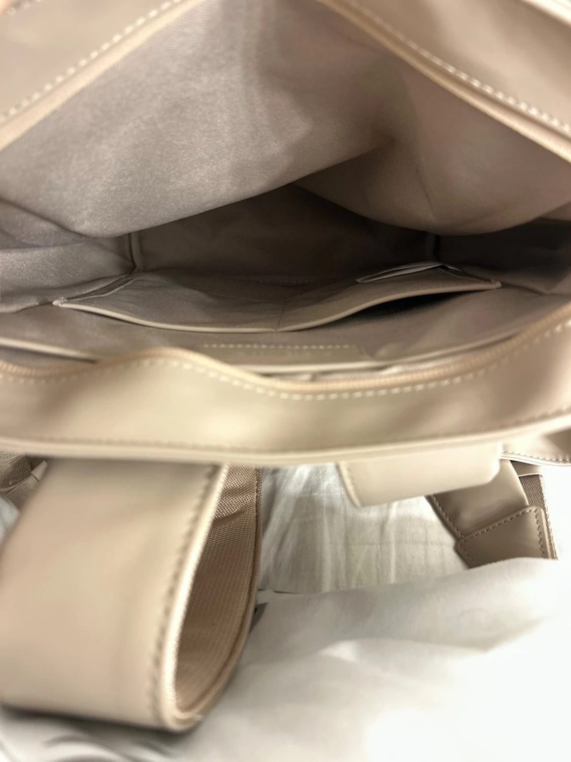 Beige ryggsäck från Gaston Luga - 2