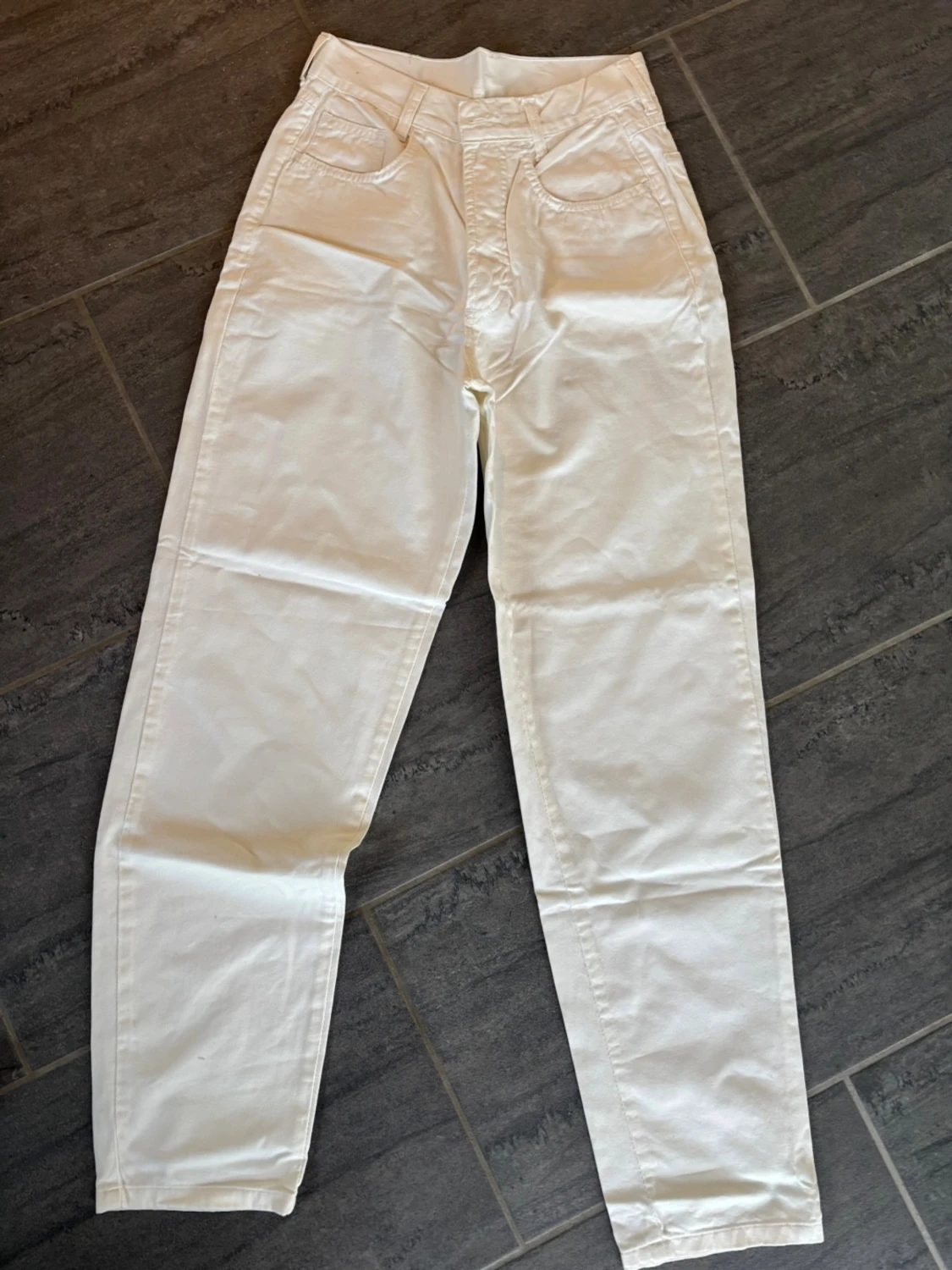 Vita raka vintage jeans från Constantino