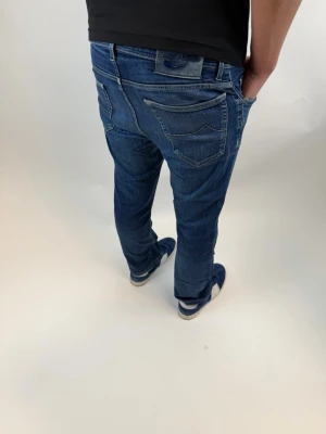 Jacob Cohen Jeans - Jacob Cohen Jeans! Trendigaste jeansen på marknaden. Ny pris= 6000 kr Säljs för= 1199 kr! Modellen är ”style 622”