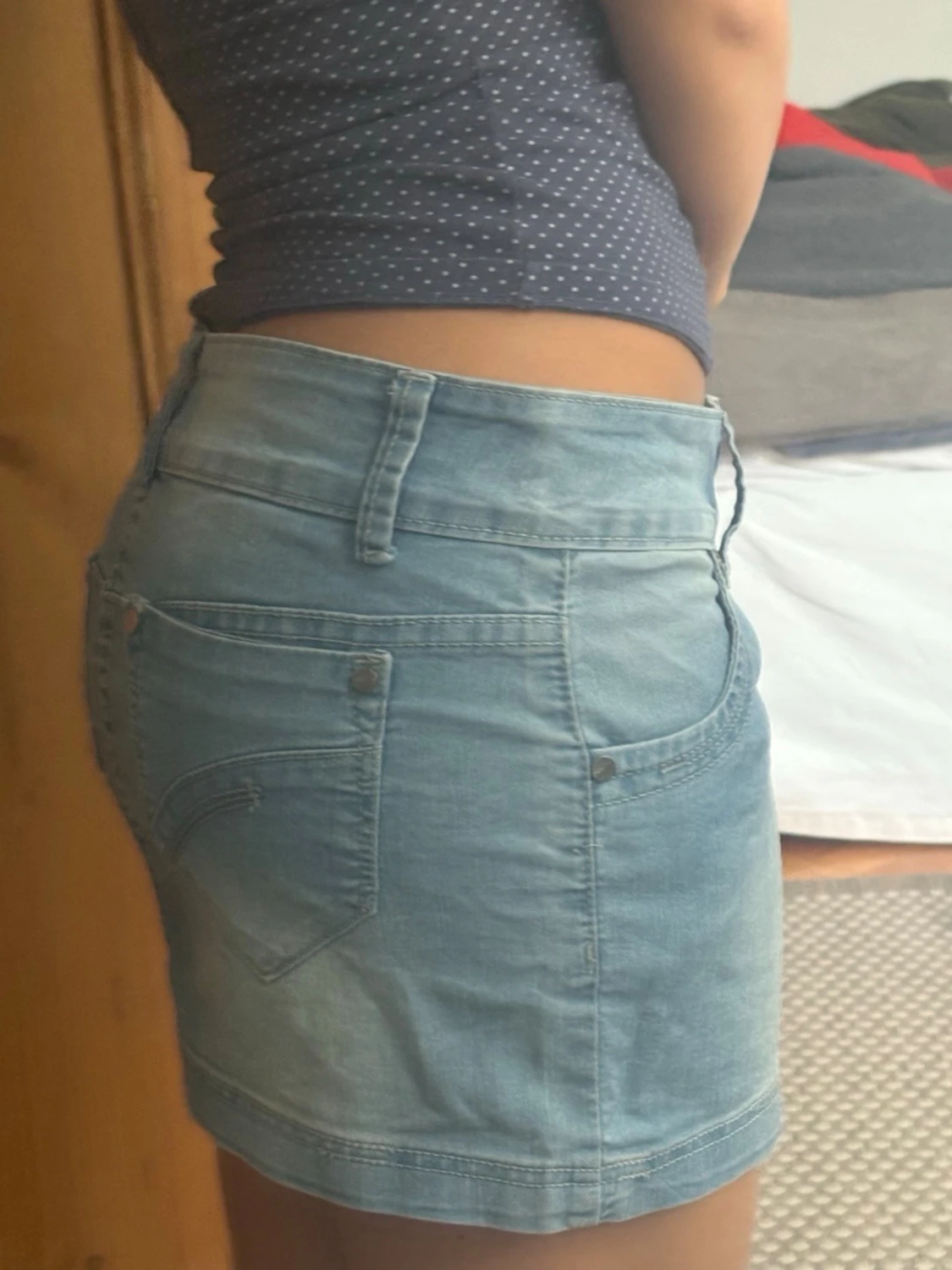 Ljusblå jeanskjol med fickor - 1