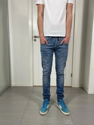 Dondup George Jeans  - Säljer nu dessa Dondup George Jeans, skriv för fler bilder/frågor🙌🏼