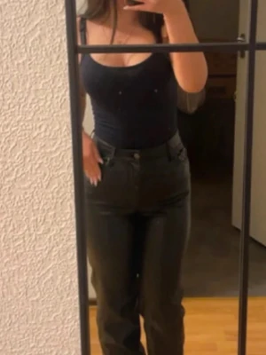 Skinnbyxor  - Skinnbyxor från Zara 