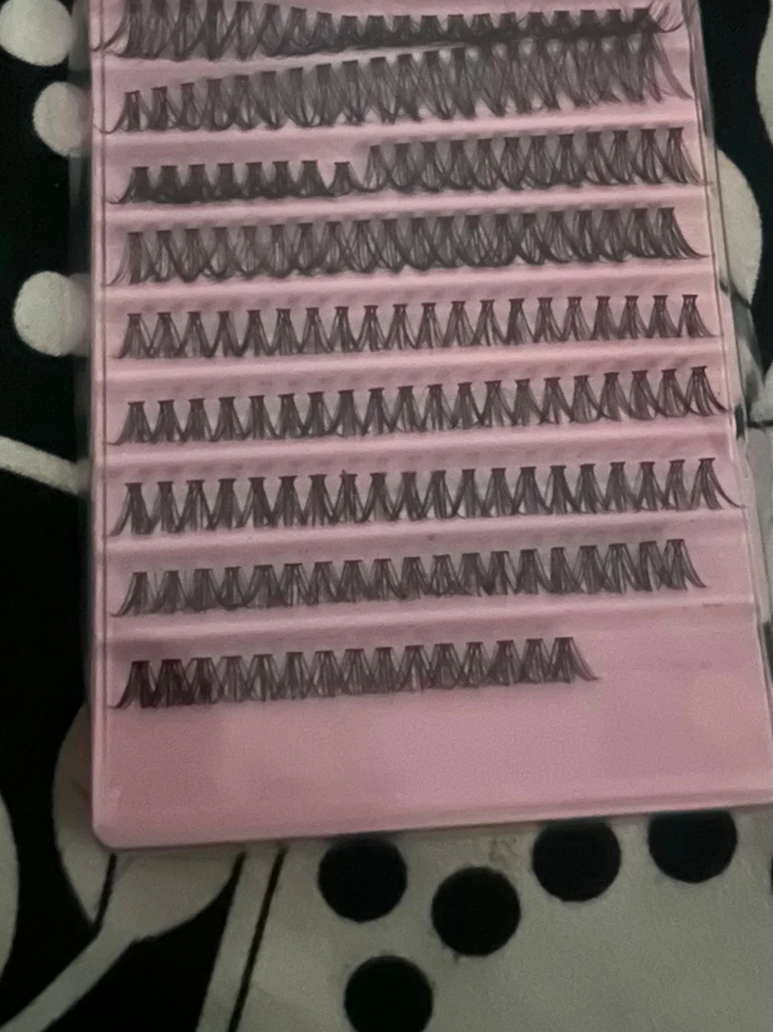 Individuella lösögonfransar i svart