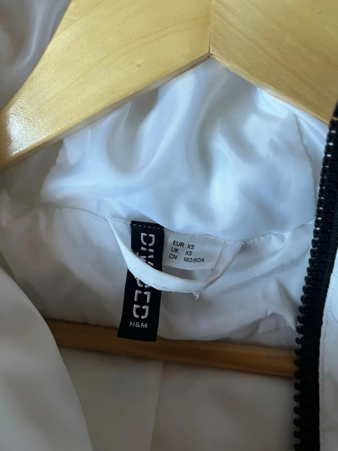 Vit pufferjacka från H&M - 3