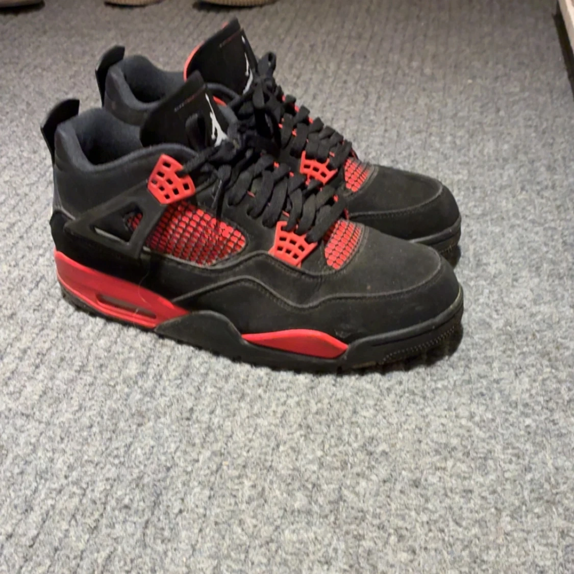 Jordan 4 Red Thunder 