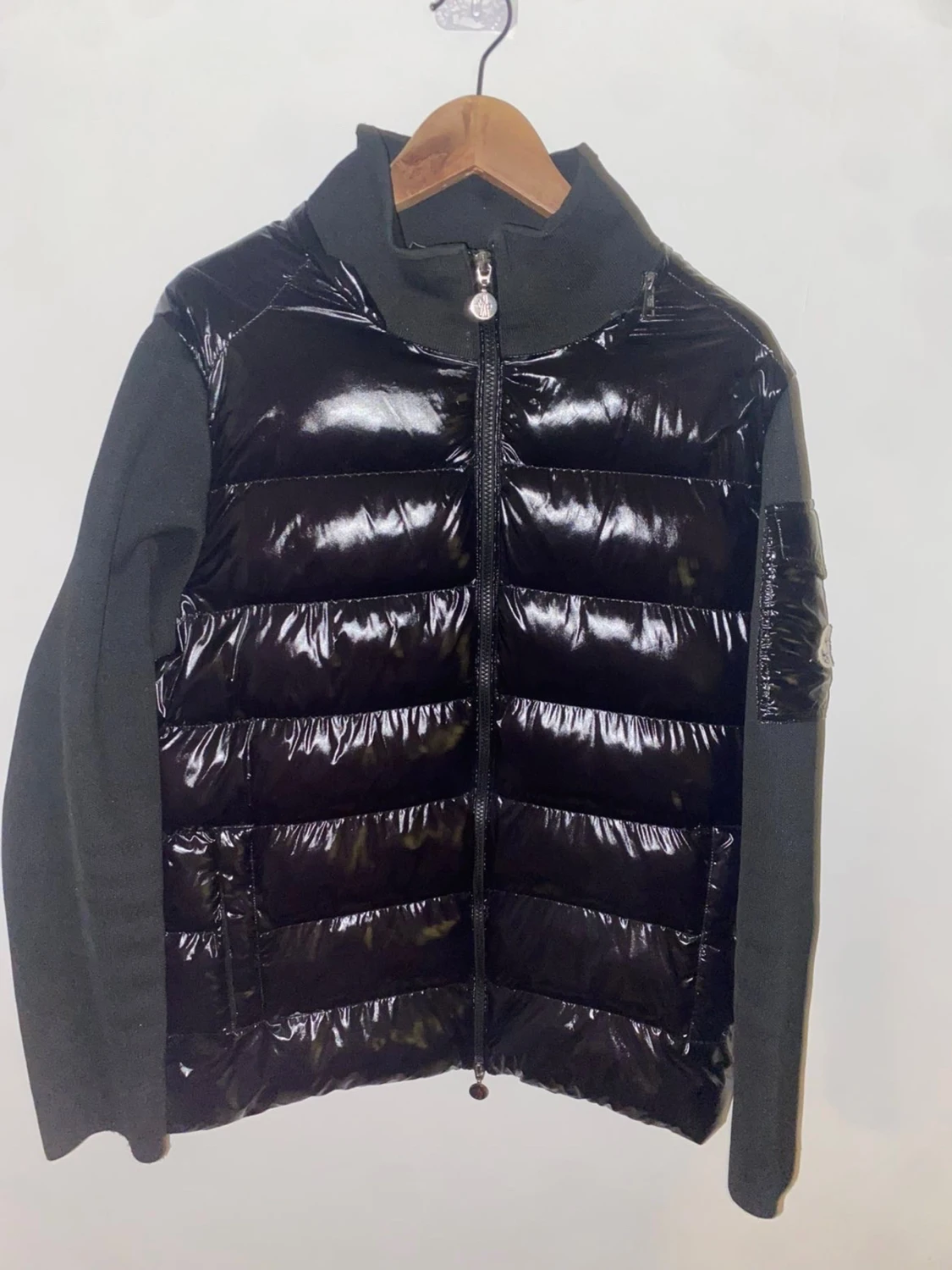 Svart pufferjacka från Moncler - 1