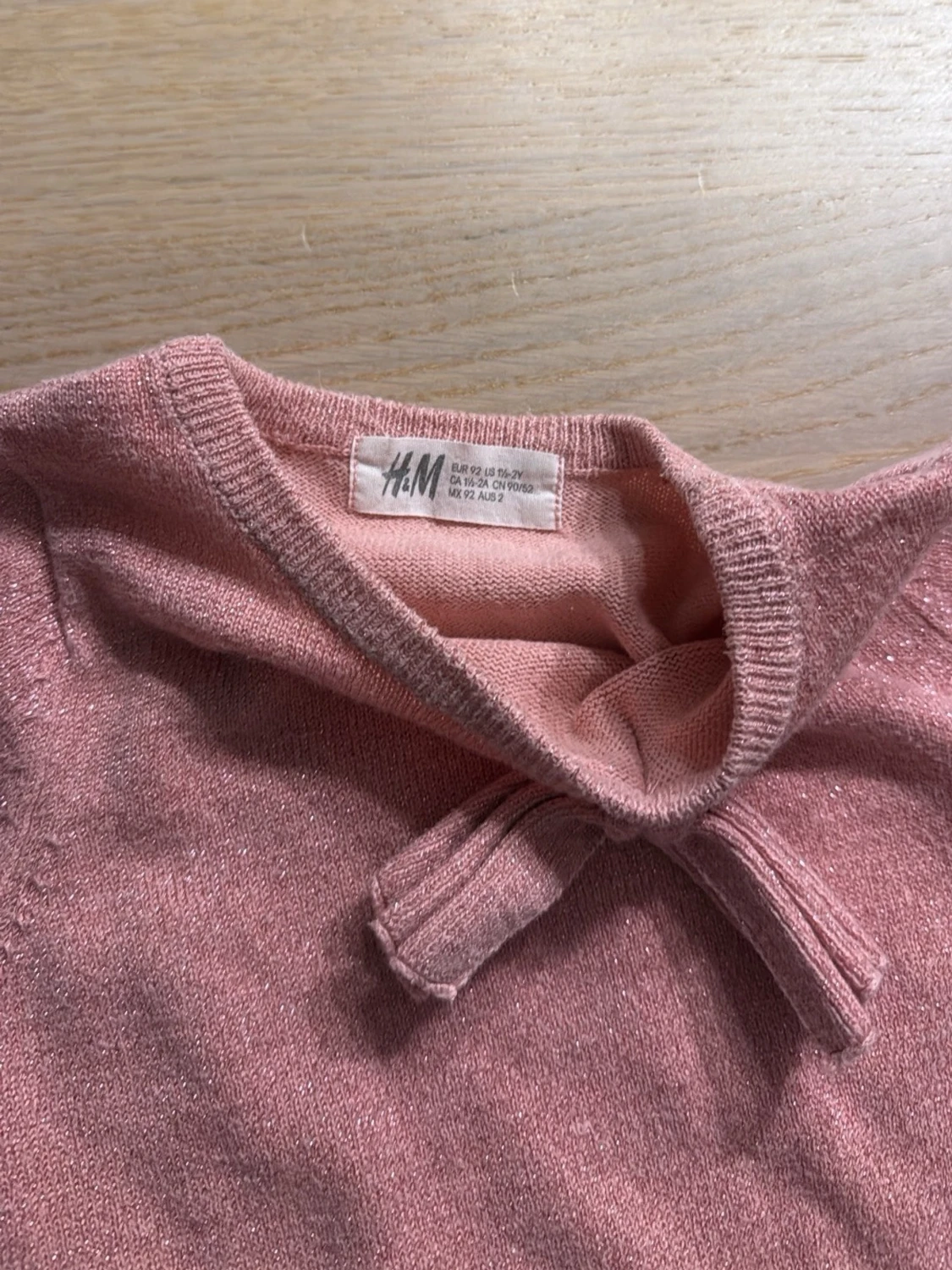 Rosa glittrig kortklänning för barn från  H&M i strl 92 - 1