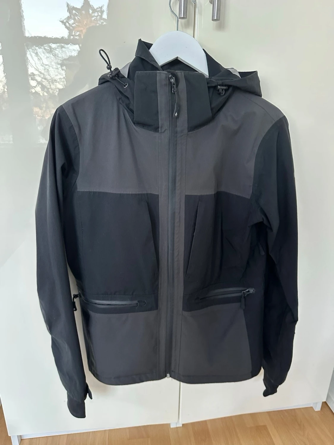 Svart skaljacka från Cross Sportswear