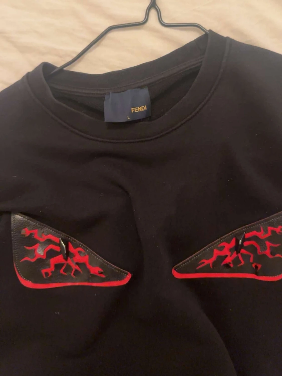 Svart sweatshirt från Fendi med ögon - 1