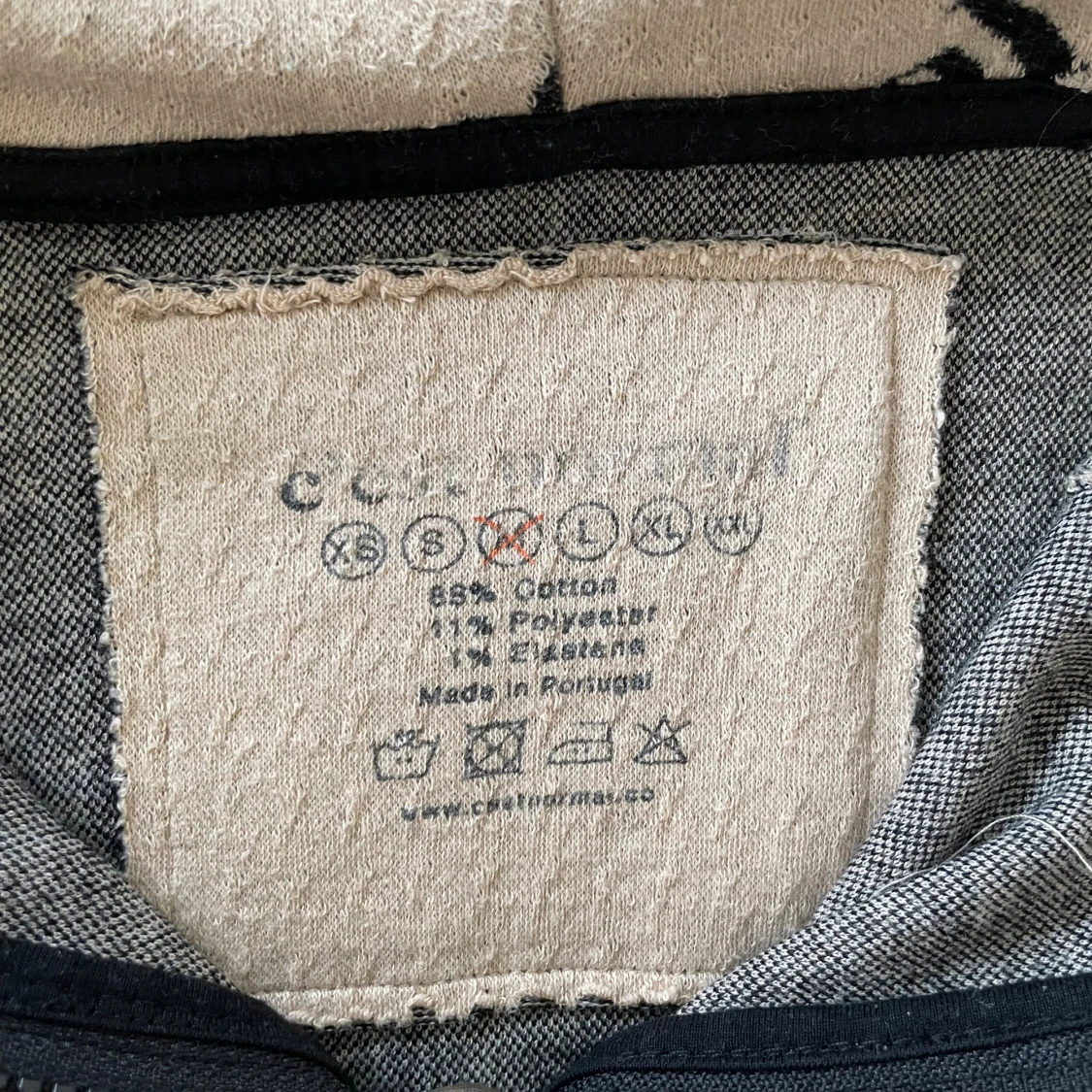 Beige hoodiejacka från C'est Normal - 2