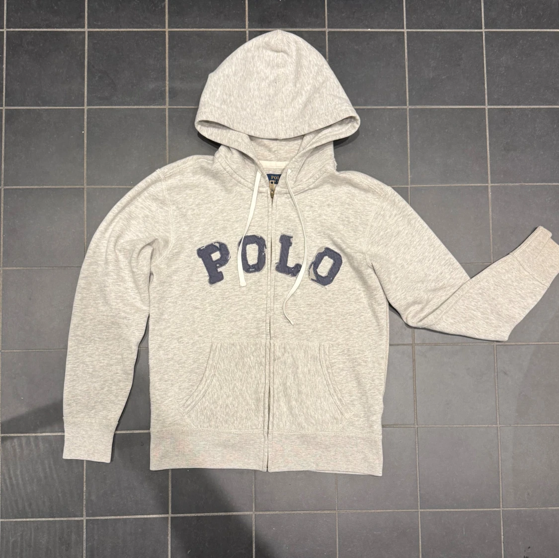 Grå hoodie från Polo Ralph Lauren