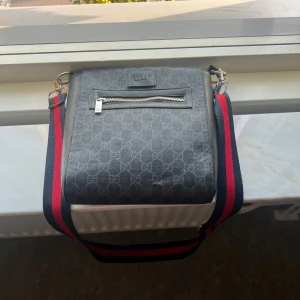 Gucci bag  - Säljer en jätte fint Gucci bag 