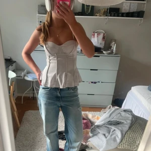 Snygg top - As najs, kommer tyvärr inte till användning