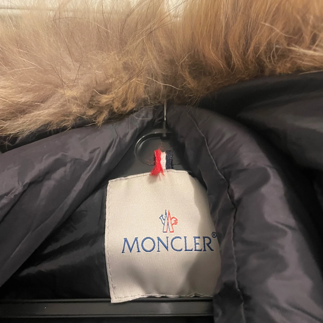 Svart lång dunjacka Moncler med päls - 3