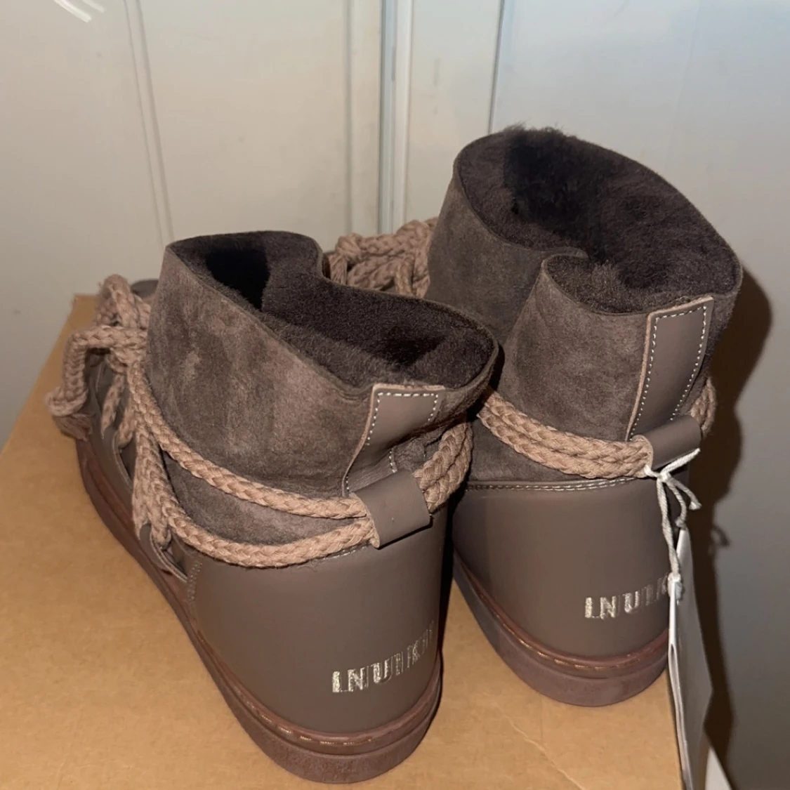 Bruna Inuikii boots med snörning - 1