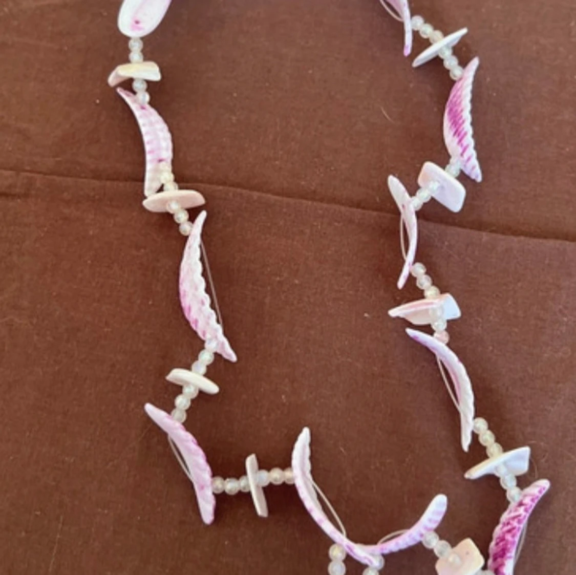 Halsband med snäckor och pärlor - 3