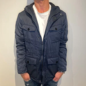 Tom Tailor Jacka - Extremt snygg jacka perfekt för hösten och vintern | Strl - M | Skick - 10/10 | Nypris - ca 2200kr | Vid minsta lilla fundering är det bara att skriva!