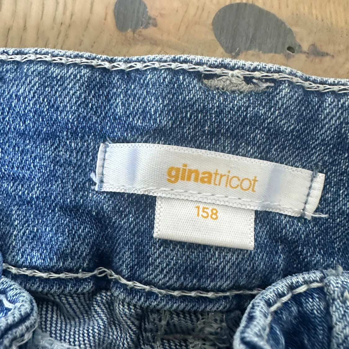 Blå bootcut jeans från Gina Tricot 158 - 2