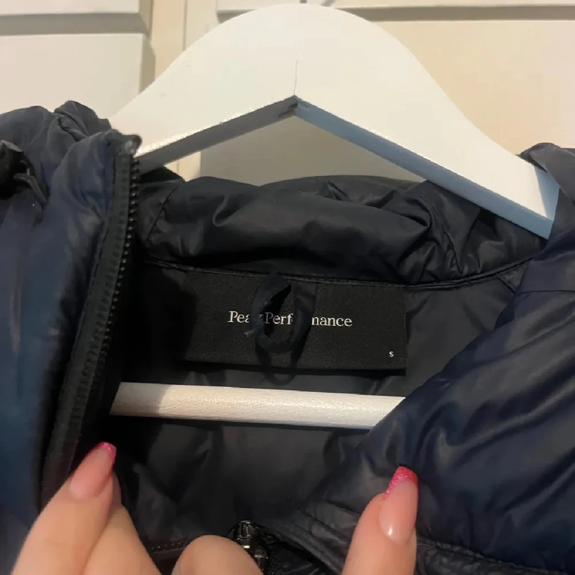 Mörkblå dunjacka Peak Performance S - 2