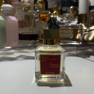 Maison Francis Kurkdjian Baccarat Rouge - Exklusiv och trendig Eau de Parfum från Maison Francis Kurkdjian Paris. Baccarat Rouge 540, använd 2 gånger då det inte var en doft för mig 