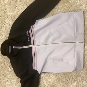 Manière De Voir tracksuit - Manière De Voir, storlek M, inget fel på skicket. Tracksuit, båda säljs tsm