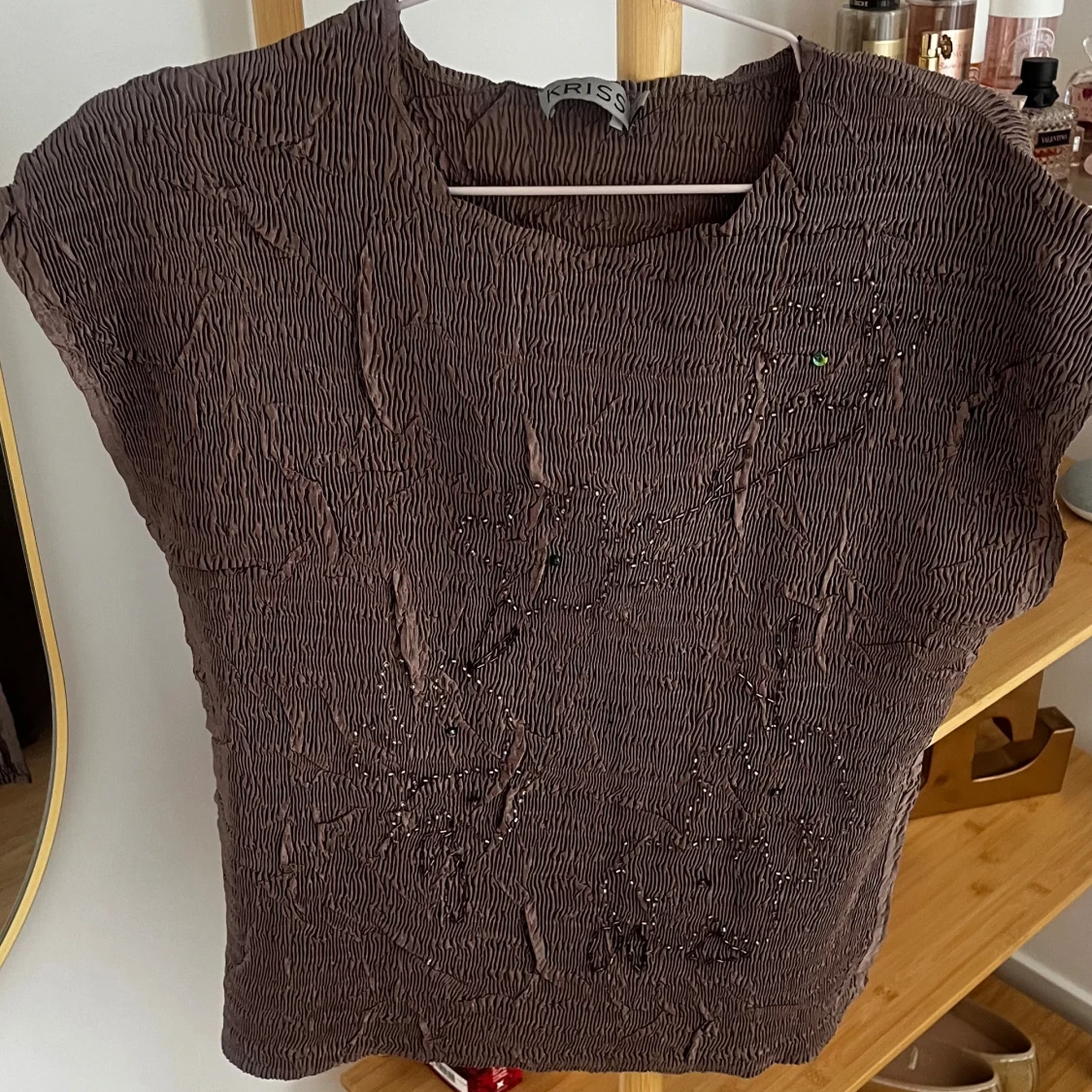 Brun glittrig topp från Kriss - 3
