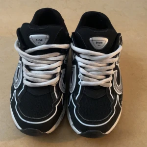 Di0r B3O - Säljer dessa jätte sköna dojor för ett rimligt pris. Vid intresse eller frågor är det bara att kontakta mig.