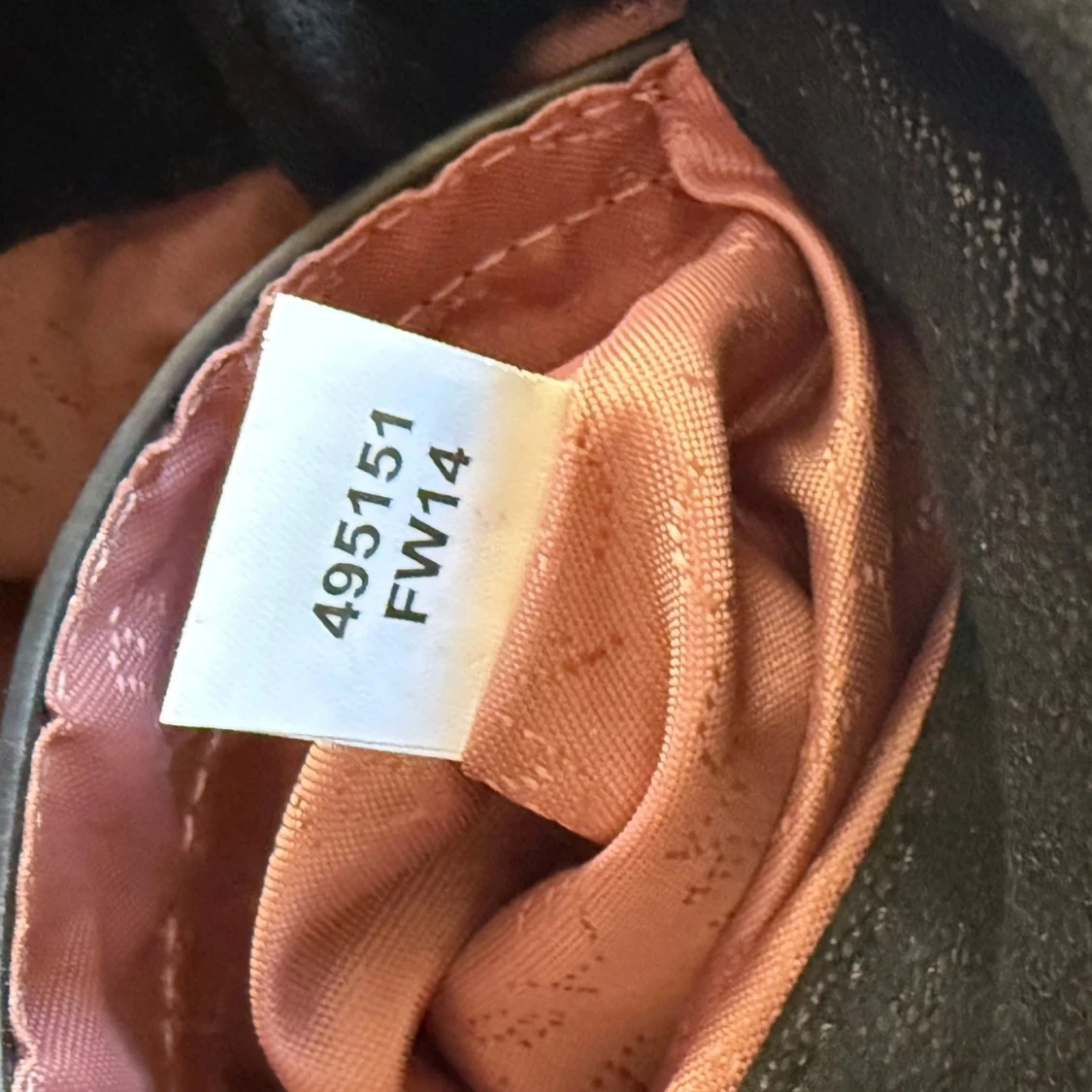 Svart Stella McCartney väska med guld kedjor - 93